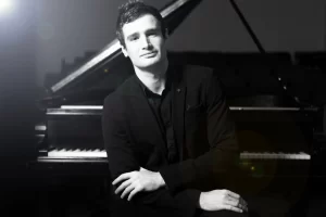 Artem Kuznetsov, 2017 Collegiate Gold Medalist
